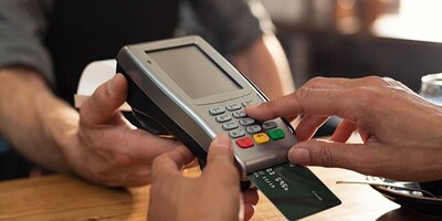 What Did The First Credit Card Machines Look Like? A Journey To The Past With This Video