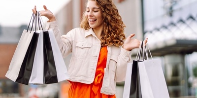 Shopping Habits That Waste Your Money Without You Realizing