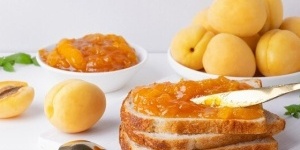How to Make Elegant Tabriz-Style Apricot Jam Without Mold