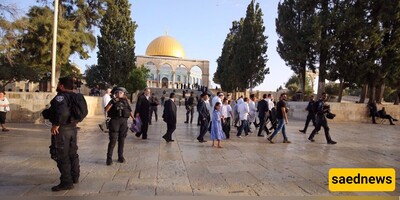 Illegal Israeli Settlers Storm al-Aqsa Mosque in Provocative Move