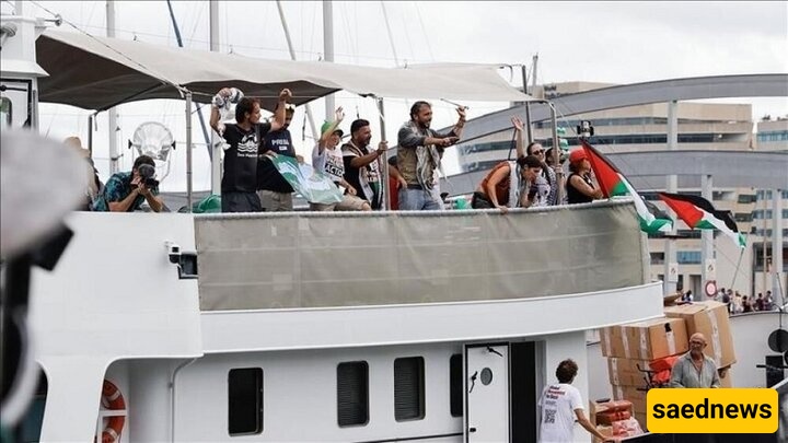 Venezuelan Jets Fly over US Destroyer Deployed Near Its Coast