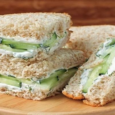 How to Make a Light Cucumber and Lemon Sandwich