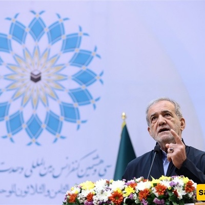 Iran Committed to Muslim Unity, Opposes Division: President