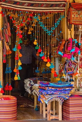 Want To Buy A Unique Gift? Check Out These Iranian Souvenirs