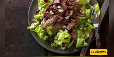 Peppery Steak Salad: A Burst of Flavor in Every Bite!