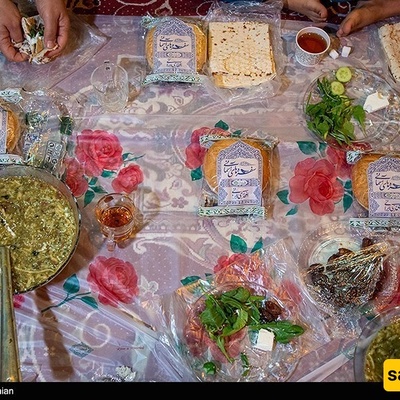 Simple Iftar Brings Community Together in Shiraz