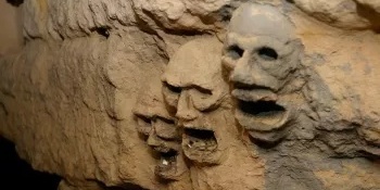 Where Are the Paris Catacombs? + Photos