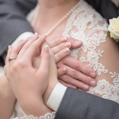 Advantages and Disadvantages of Marrying a Very Attractive Person
