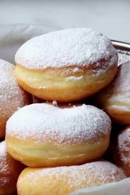 Delicious Bakery-Style Cream-Filled Pastry Recipe