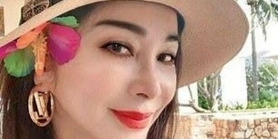 How a 60-Year-Old Woman Looks Like She Is 30