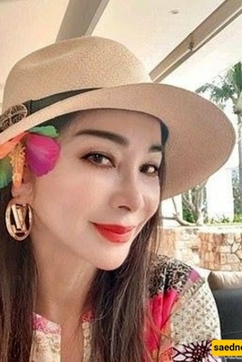 How a 60-Year-Old Woman Looks Like She Is 30
