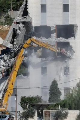 Israeli Forces Raid Jenin, Over 700 Homes Damaged