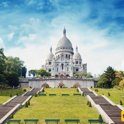 Overview of the Sacré-Cœur Basilica in Paris: Attractions, Photos & Address