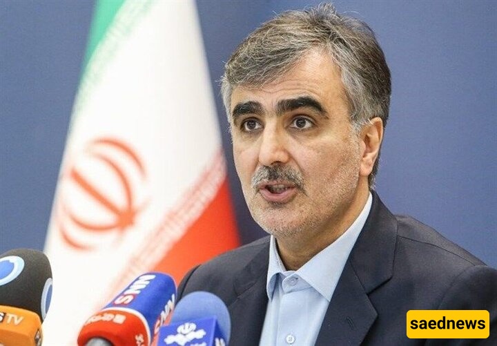 Chief Banker Rejects Iran's Oil Revenues Fell in August