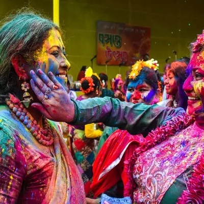 Discover India’s Vibrant Holi Festival of Colors Through Stunning Photos