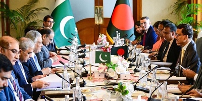 Pakistan FM Holds Talks with Bangladeshi Officials during ‘Historic’ Visit