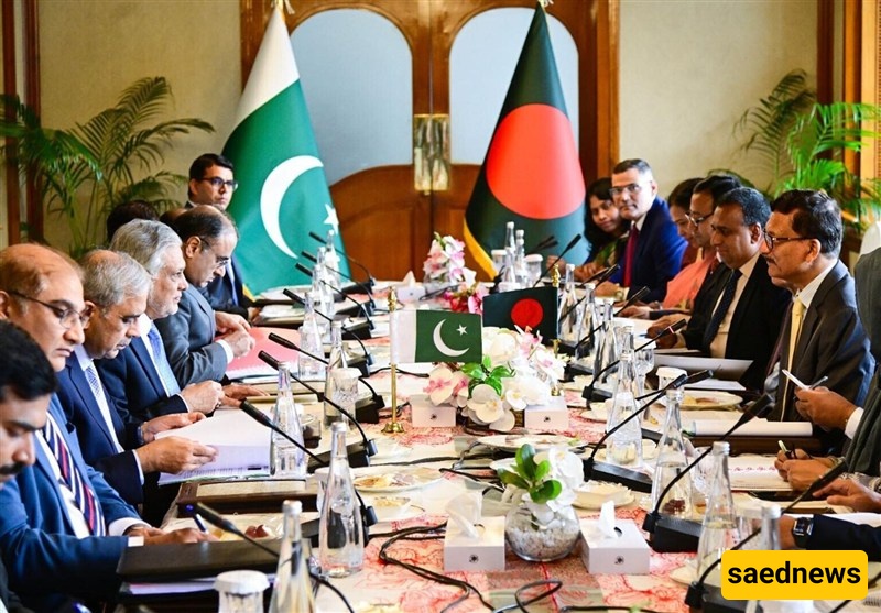 Pakistan FM Holds Talks with Bangladeshi Officials during ‘Historic’ Visit