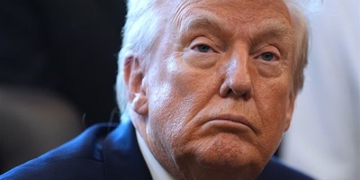 Supreme Court Blocks Trump’s Plan to Deploy National Guard to Chicago