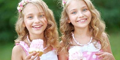 Can Twins Really Read Each Other’s Minds? Science Has an Answer