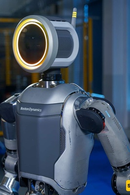 Artificial Intelligence Helps Robots Carry Heavy Loads