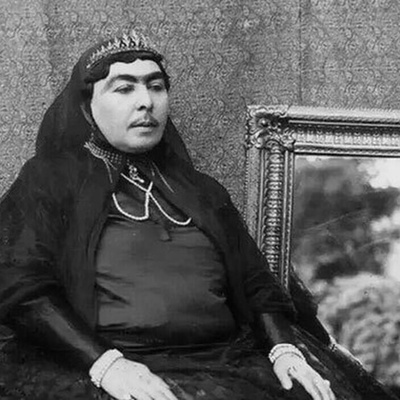 6 Strange Facts About Qajar Women You’ve Never Read Anywhere / What Was the Reason for Qajar Women’s Mustaches? Why Were Men Attracted to Overweight Women?