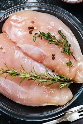 Quick, Easy, and Hygienic Ways to Defrost Chicken Safely and Fast
