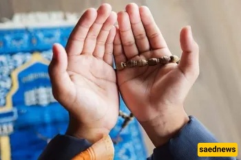 Why Do People Raise Their Hands in Prayer? The Surprising Spiritual and Psychological Reasons