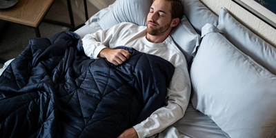 Should You Sleep With A Blanket Or Without One For Better Sleep?
