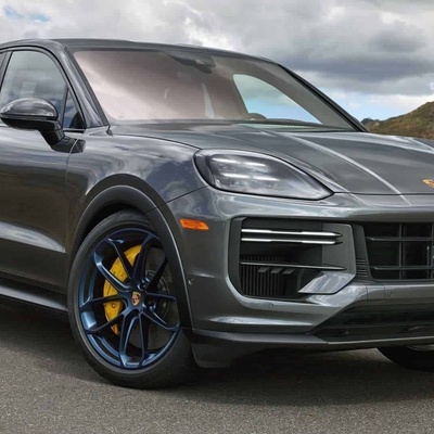 (Video) The Most Thrilling 2024 Porsche Cayenne E-Hybrid / A Storm on the Road! Experience the Ultimate Adrenaline with This Car!