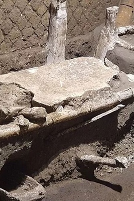 2,000-Year-Old Slave Bedroom Discovered in Ancient Rome — and There’s No Sign of Chains or Shackles!