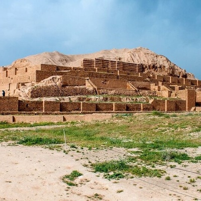 The Dawn of Civilization in Iran: From Prehistoric Villages to the Kingdom of Elam