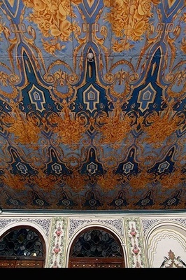 The Art of Mirror Work in Iran’s Fars Province