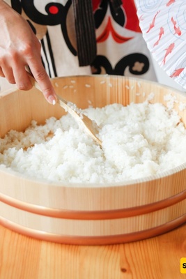 How to Make Delicious Sushi Rice!