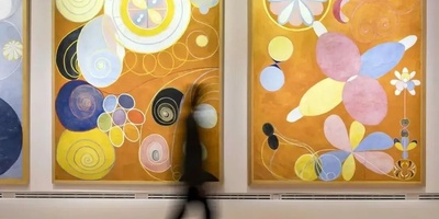 Paintings Created at the Request of Spirits! | Photos