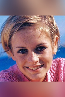 10 Mind-Blowing Facts About Twiggy You Never Knew