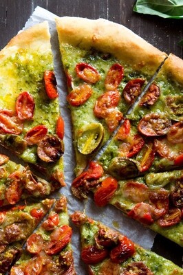 Have You Tried Pizza With Pesto Sause? Here Is How!