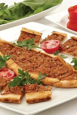 Pide vs. Pizza: A Delicious Clash of Cultures
