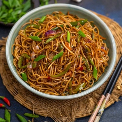 Hakka Noodles Recipe (Street-Style Indo-Chinese)