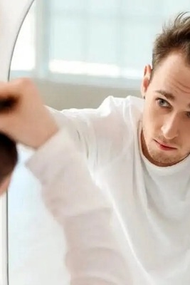 These Foods Cause Hair Loss!