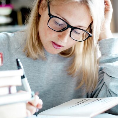 The Main Cause of Drowsiness While Studying and the Most Effective Solution