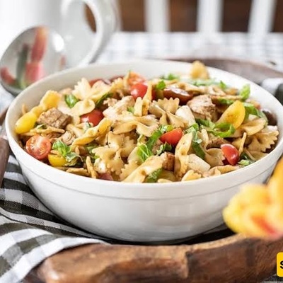 How to Make a Delicious Macaroni and Potato Salad with an Unforgettable Flavor