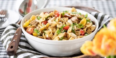 How to Make a Delicious Macaroni and Potato Salad with an Unforgettable Flavor