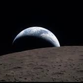 (Video) When Earth Sets: Rare capture of the Blue Planet slipping behind the Moon during the Artemis II mission, recorded with an iPhone from space