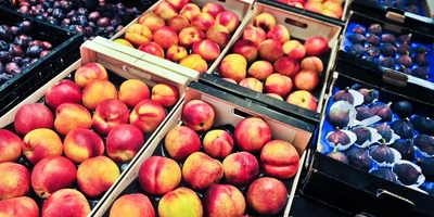 Which Fruits Should Be Avoided During Extremely Hot Weather?