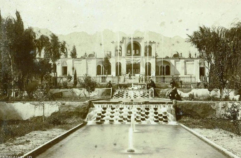 Shazdeh Mahan Garden