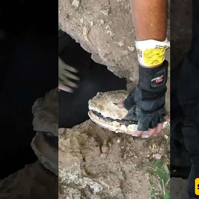 (Video) Moment an Ancient Gold Necklace Is Discovered by a Treasure Hunter