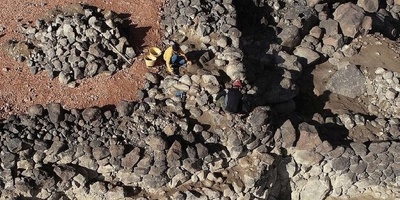 (Images) Discovery of Massive 4,000-Year-Old “Khaybar” Walls in Saudi Arabia