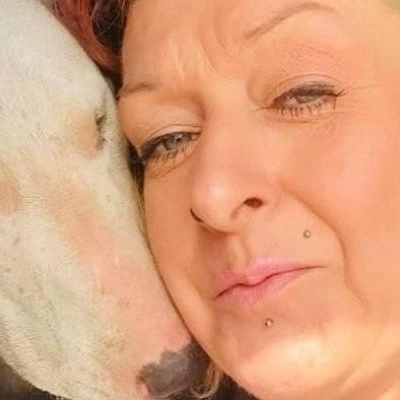 An English Woman’s Unusual Divorce to Live With Dogs