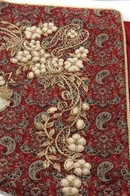Sermeh Doozi: The Luxurious Ancient Art of Iranian Embroidery
