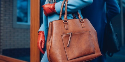 How to Prevent Hand Fatigue When Carrying a Bag